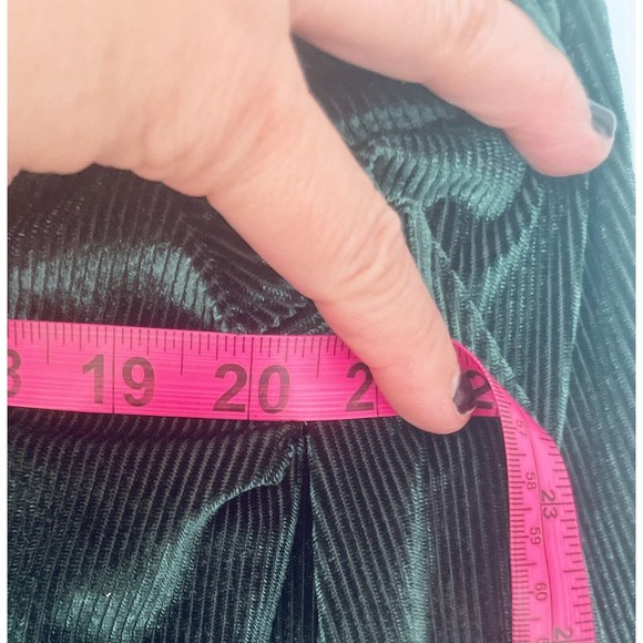 Emerald Green Velour Copper Closet Cropped Long Sleeve - Picture 10 of 11